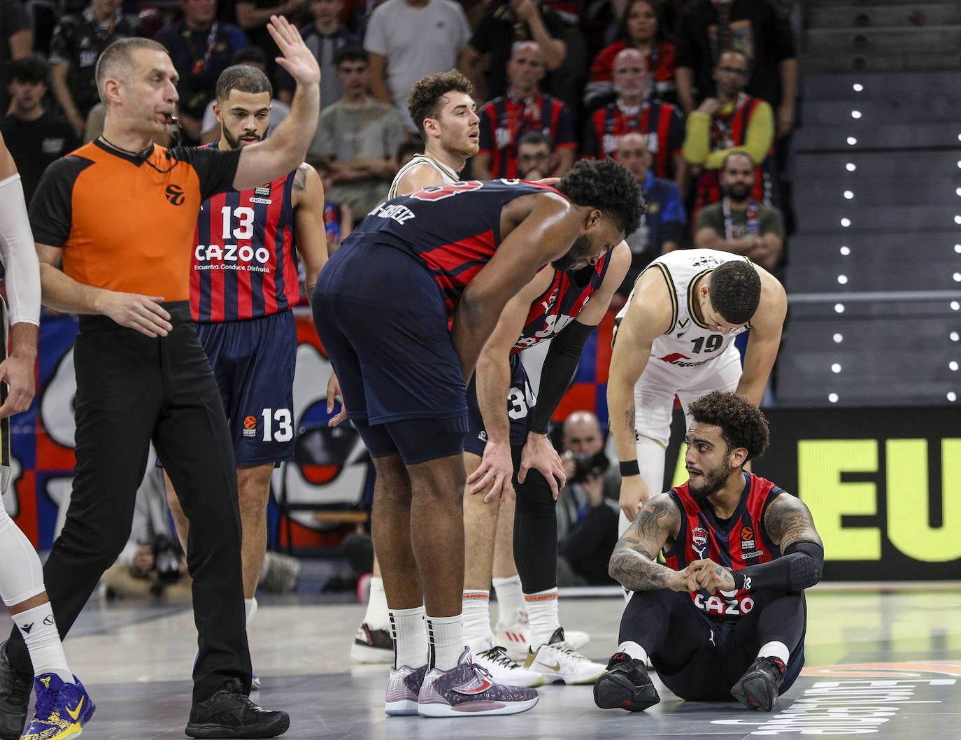 Fotos: Las fotos del Baskonia - Virtus de Bolonia