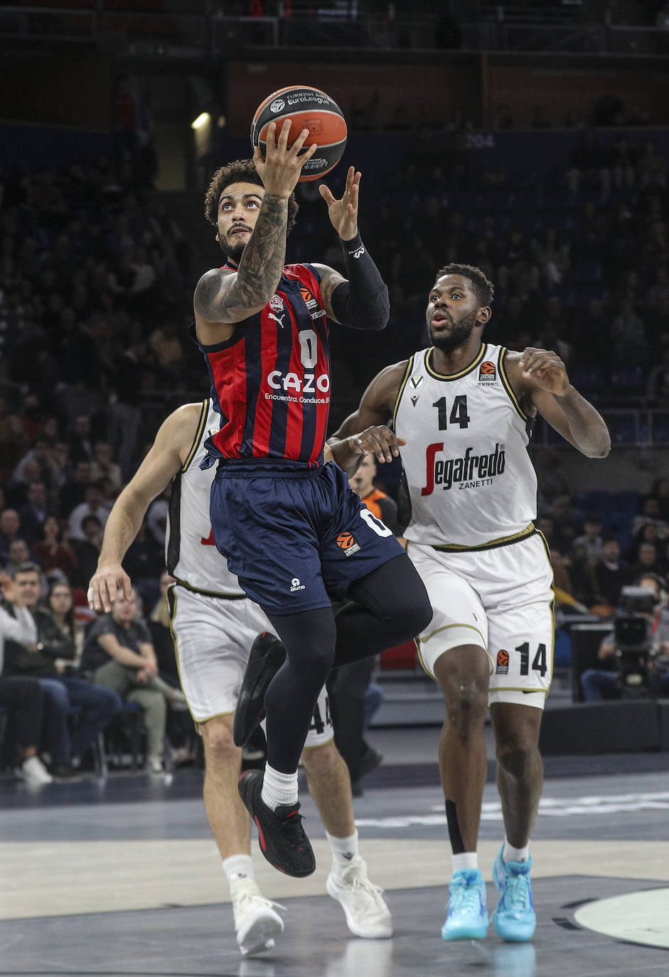 Fotos: Las fotos del Baskonia - Virtus de Bolonia