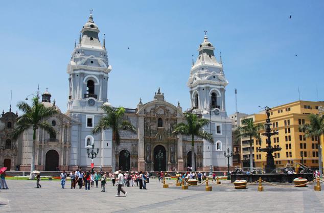 Lima (Perú). Es famosa por sus cebicherías y su cóctel 'pisco sour', pero hay mucho más en su panorama culinario, hasta el punto de que muchos viajeros llegan aquí atraídos por sus restaurantes y sus famosos chefs.