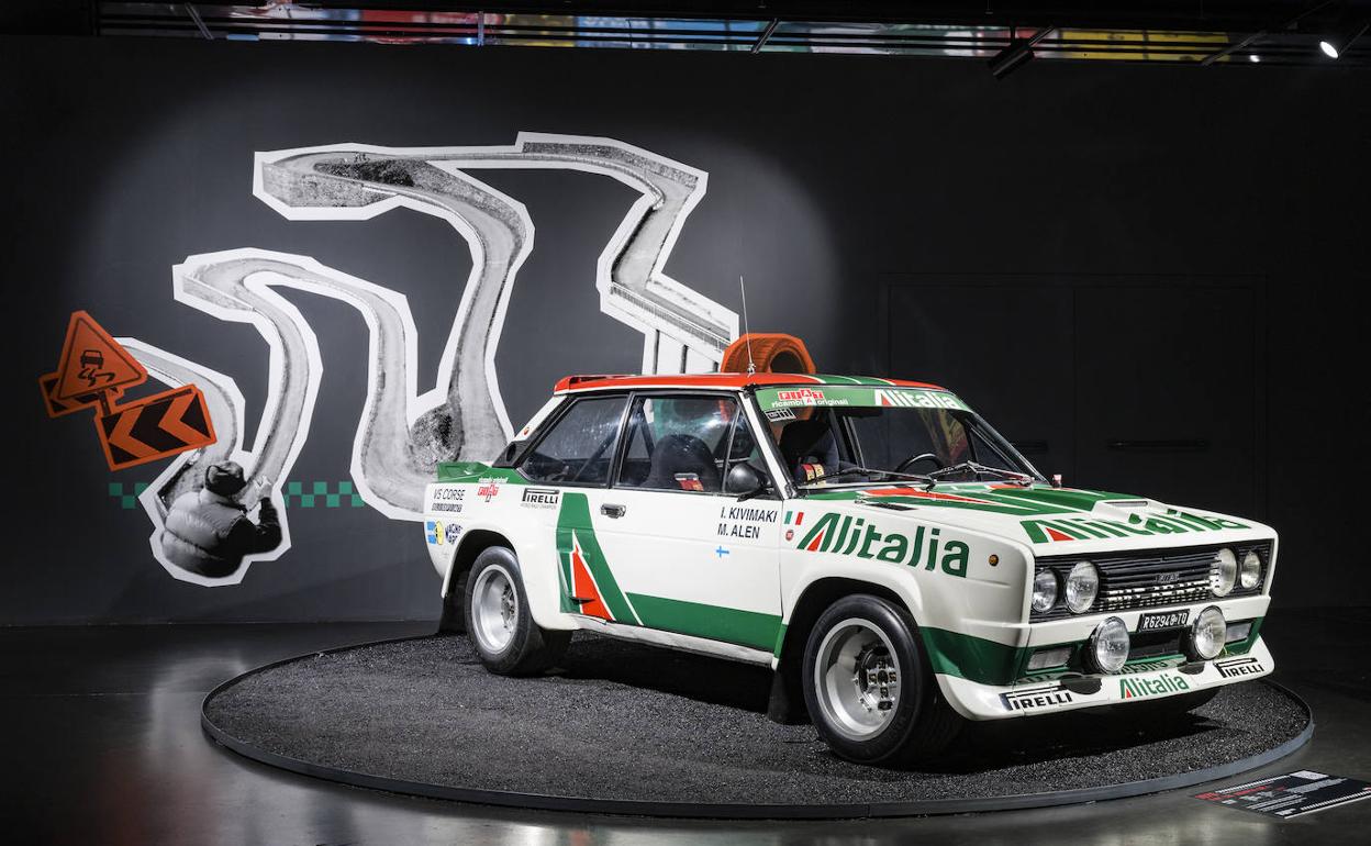 El Fiat 131 Abarth (1978) es uno de los coches que dominaron las carreras durante años. 