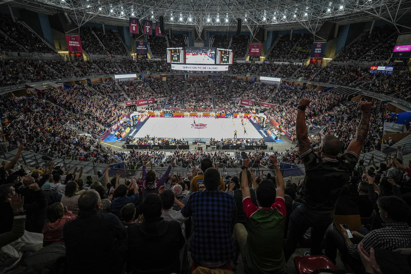 Fotos: Ambientazo en el Buesa Arena en el choque entre el Baskonia y el Real Madrid