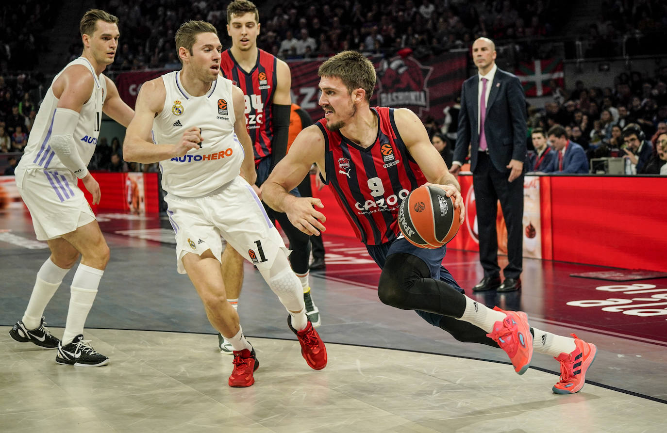 Fotos: La mejores imágenes del Baskonia - Real Madrid