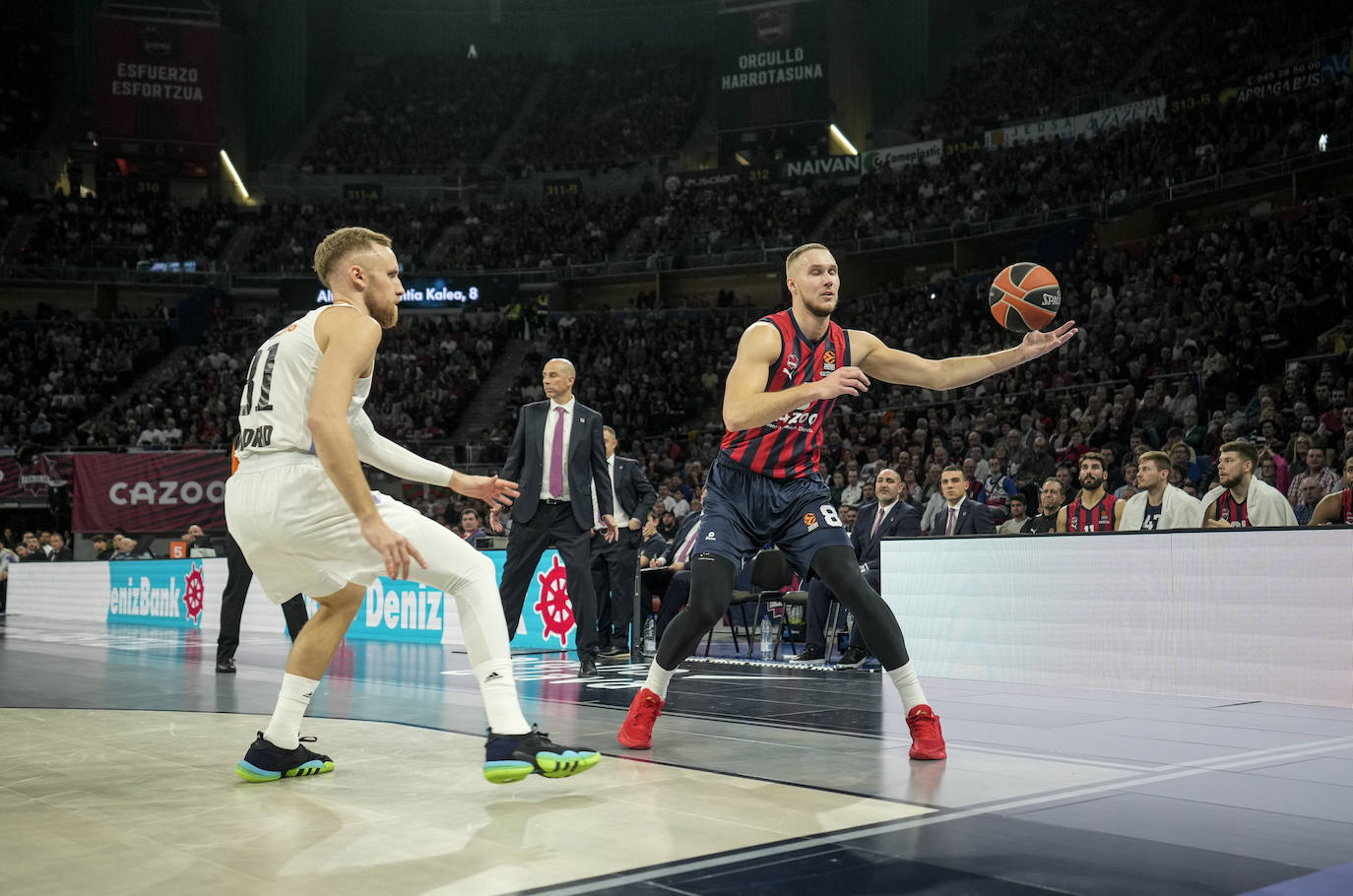 Fotos: La mejores imágenes del Baskonia - Real Madrid