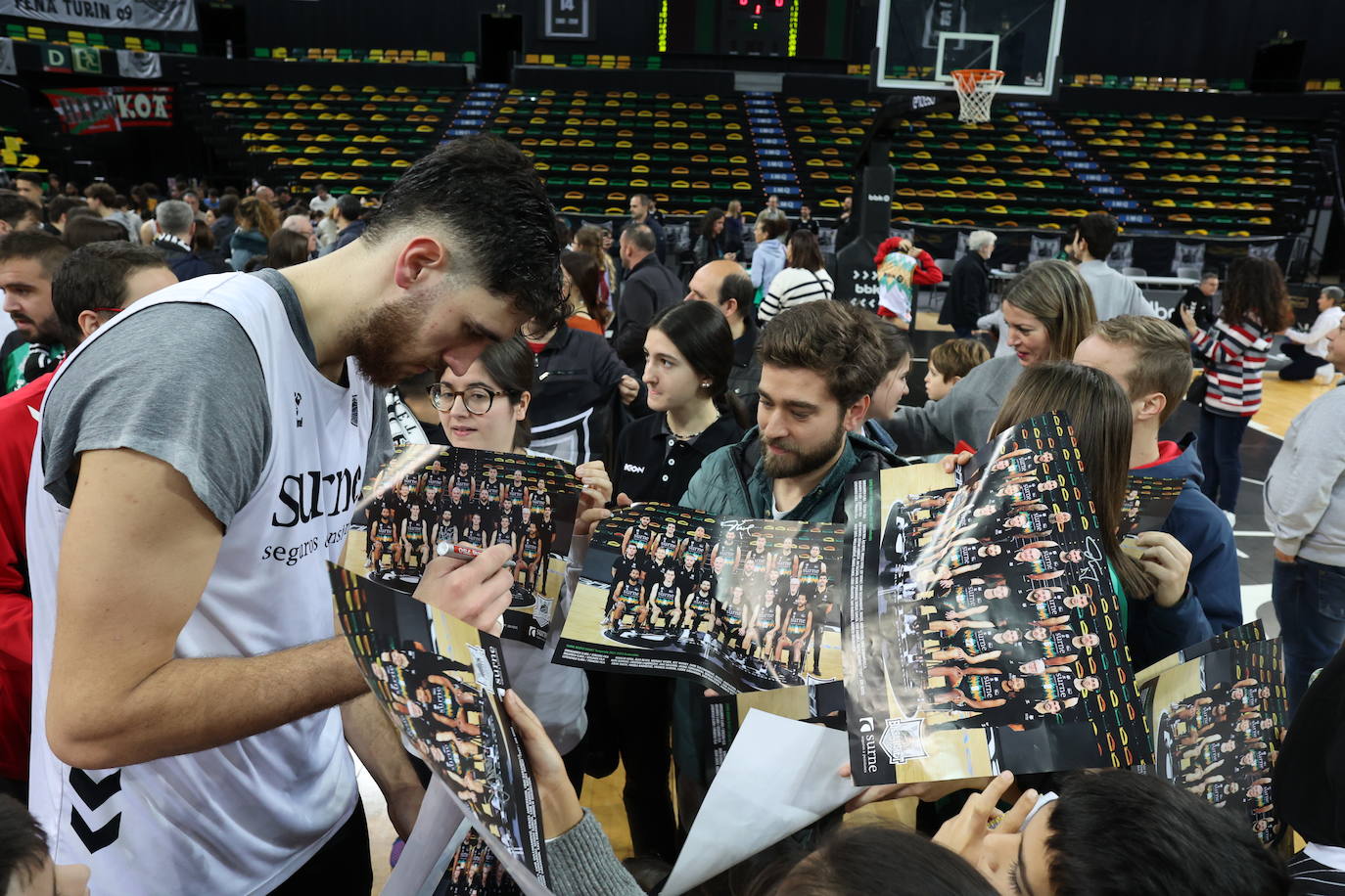 Fotos: Jornada de puertas abiertas del Bilbao Basket