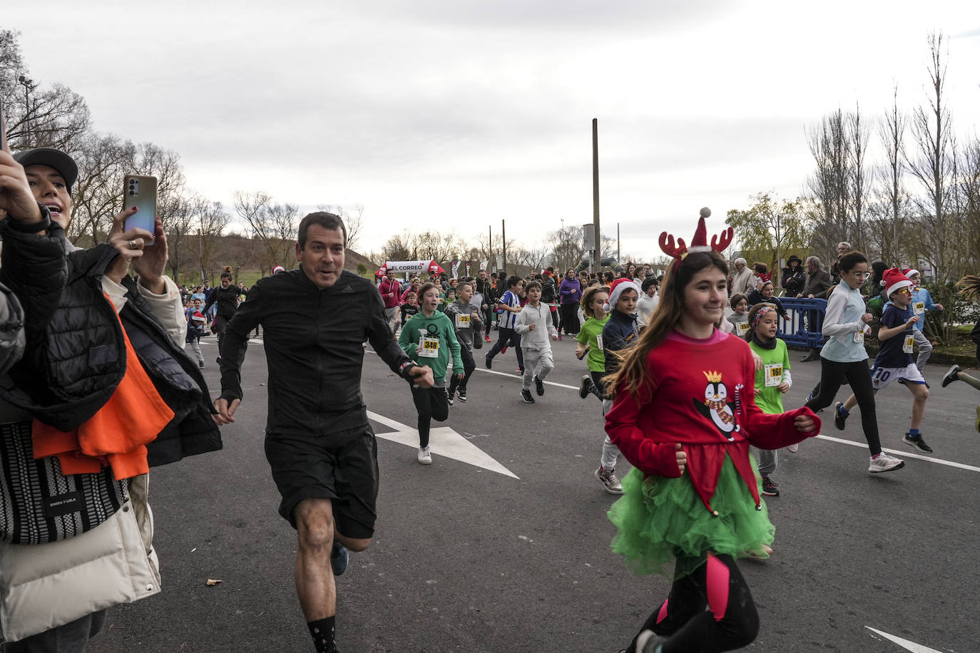 Fotos: Los &#039;txikis&#039; estrenan la renovada San Silvestre diurna de Vitoria