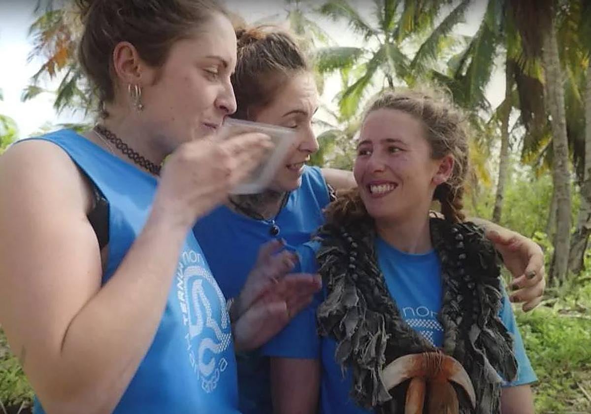 Drama en el equipo azul de 'El Conquis' y las gemelas la vuelven a liar
