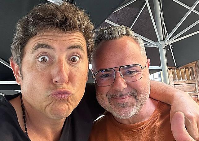 Sefie de Manel con Juan Magán.