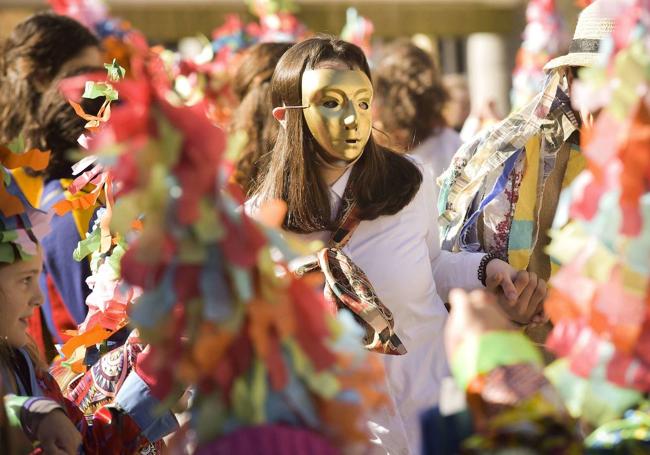 Niños durante el Zaldunita bezpera.