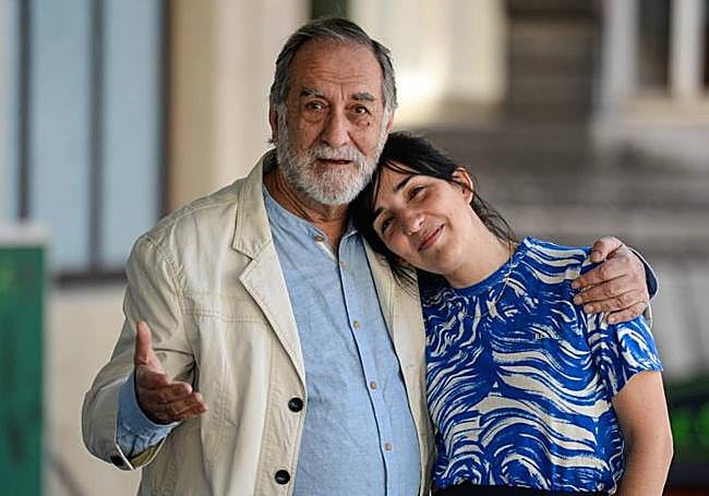 Alauda Ruiz de Azúa, con Ramón Barea.