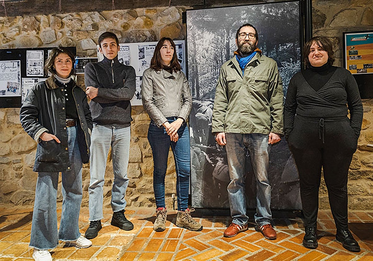 Euskal Herriko Unibertsitateko Arte Ederren Fakultateak Larrabetzuko Udalarekin elkarlanean atondutako egitasmoa dugu hauxe