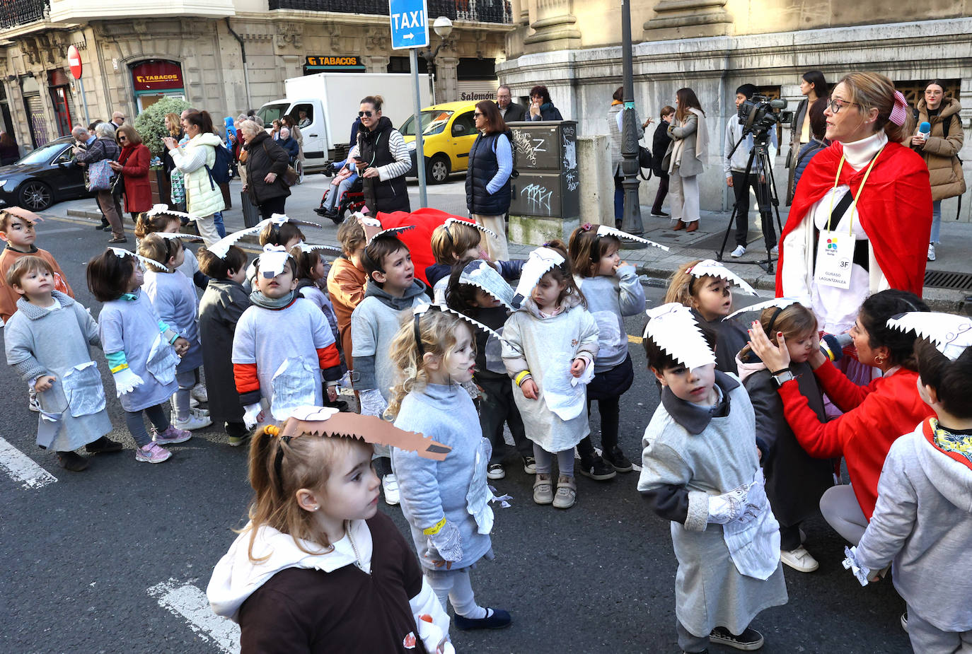 Los niños de Bilbao desfilan por Carnaval