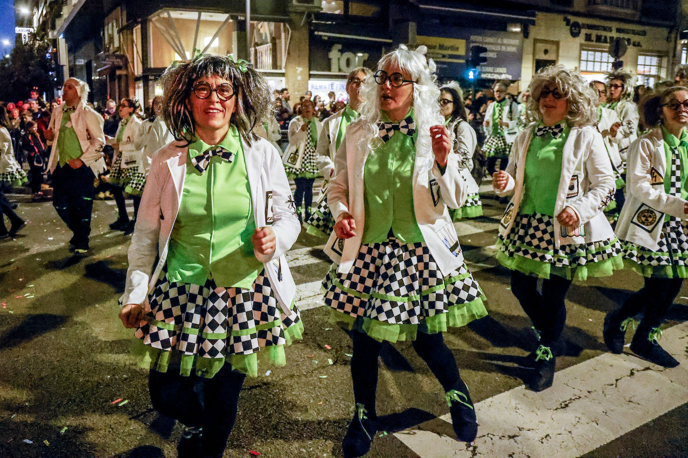 Vitoria se tiñe de Carnaval