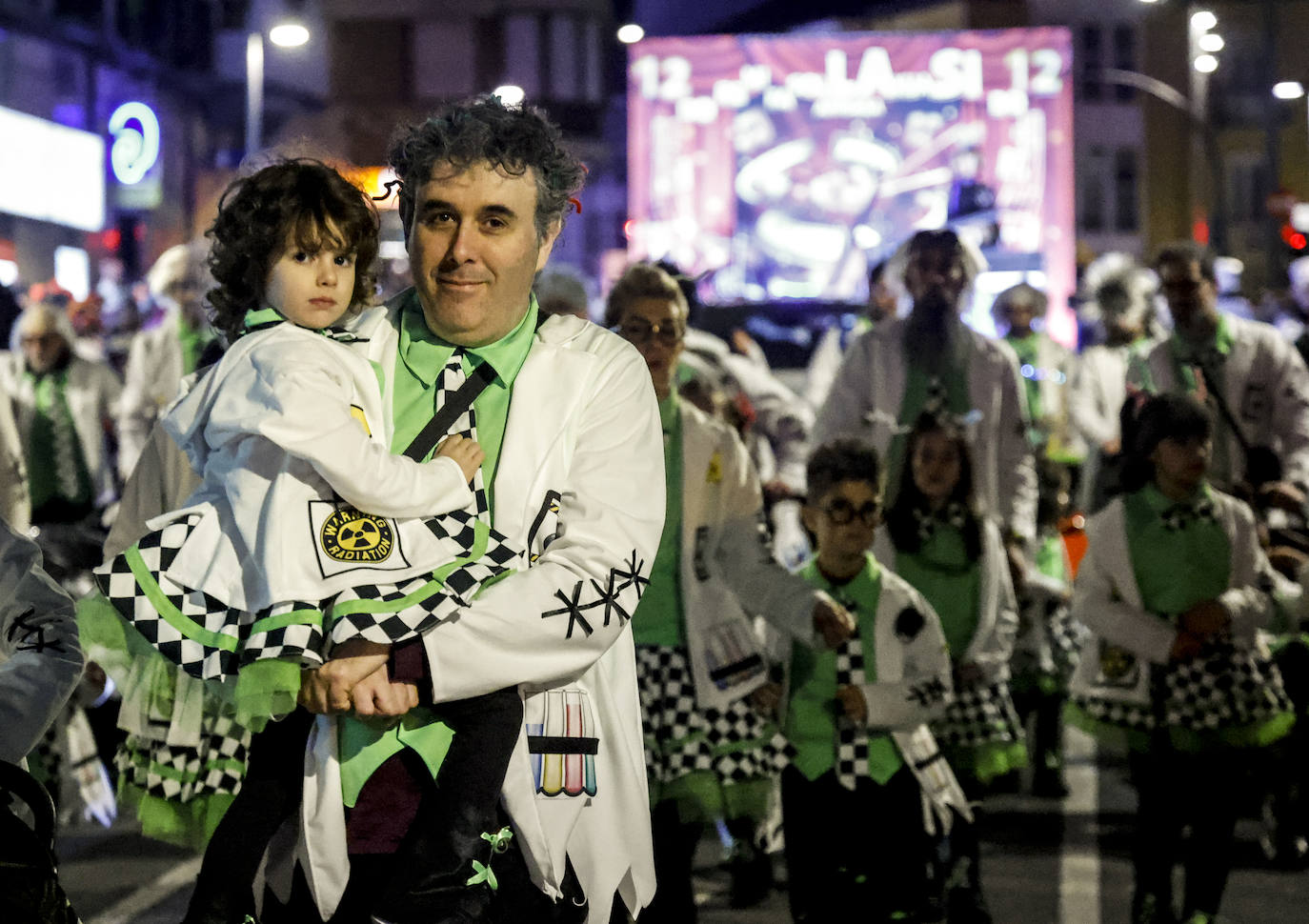 Vitoria se tiñe de Carnaval