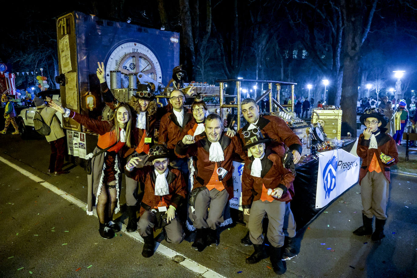 Vitoria se tiñe de Carnaval