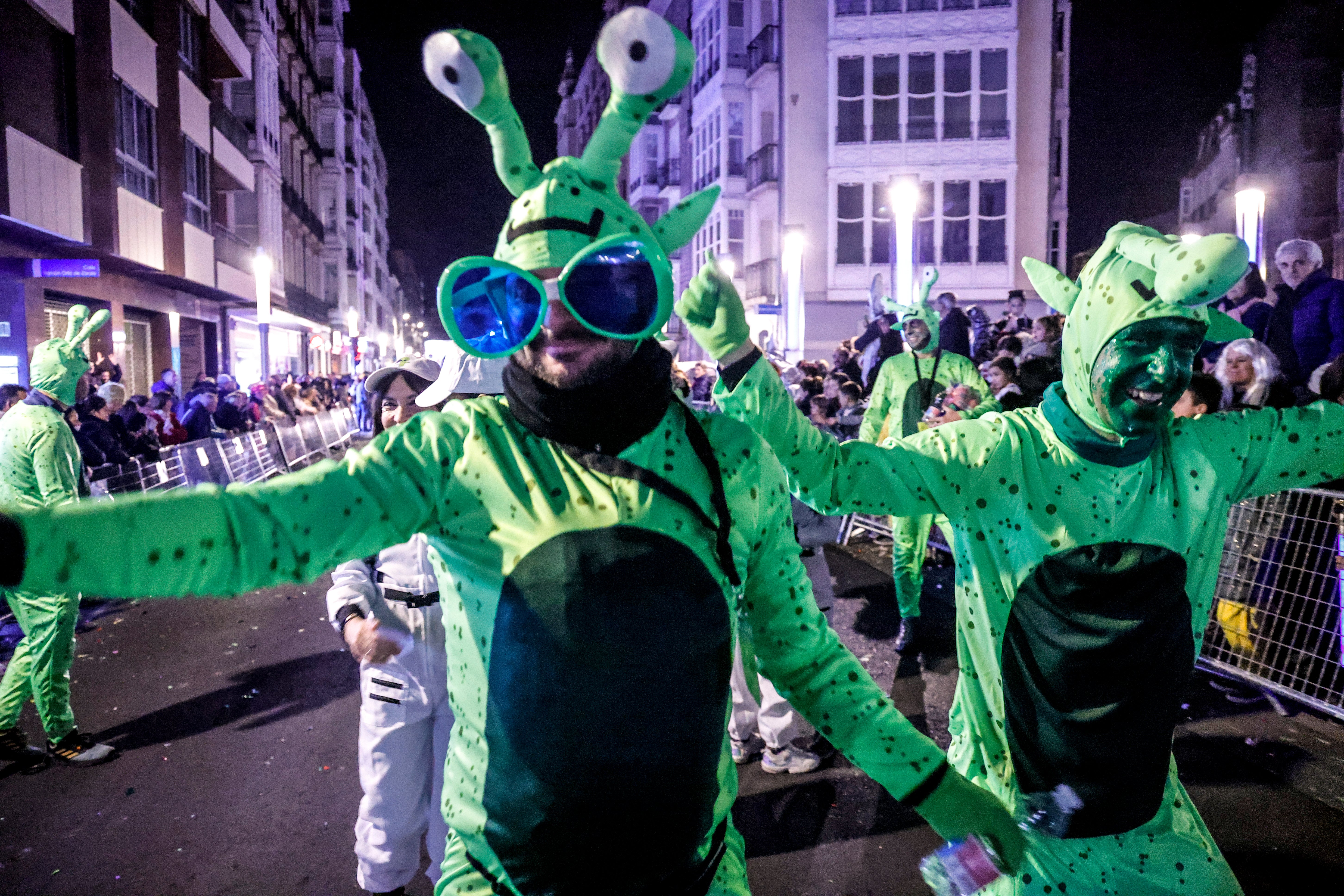 Vitoria se tiñe de Carnaval