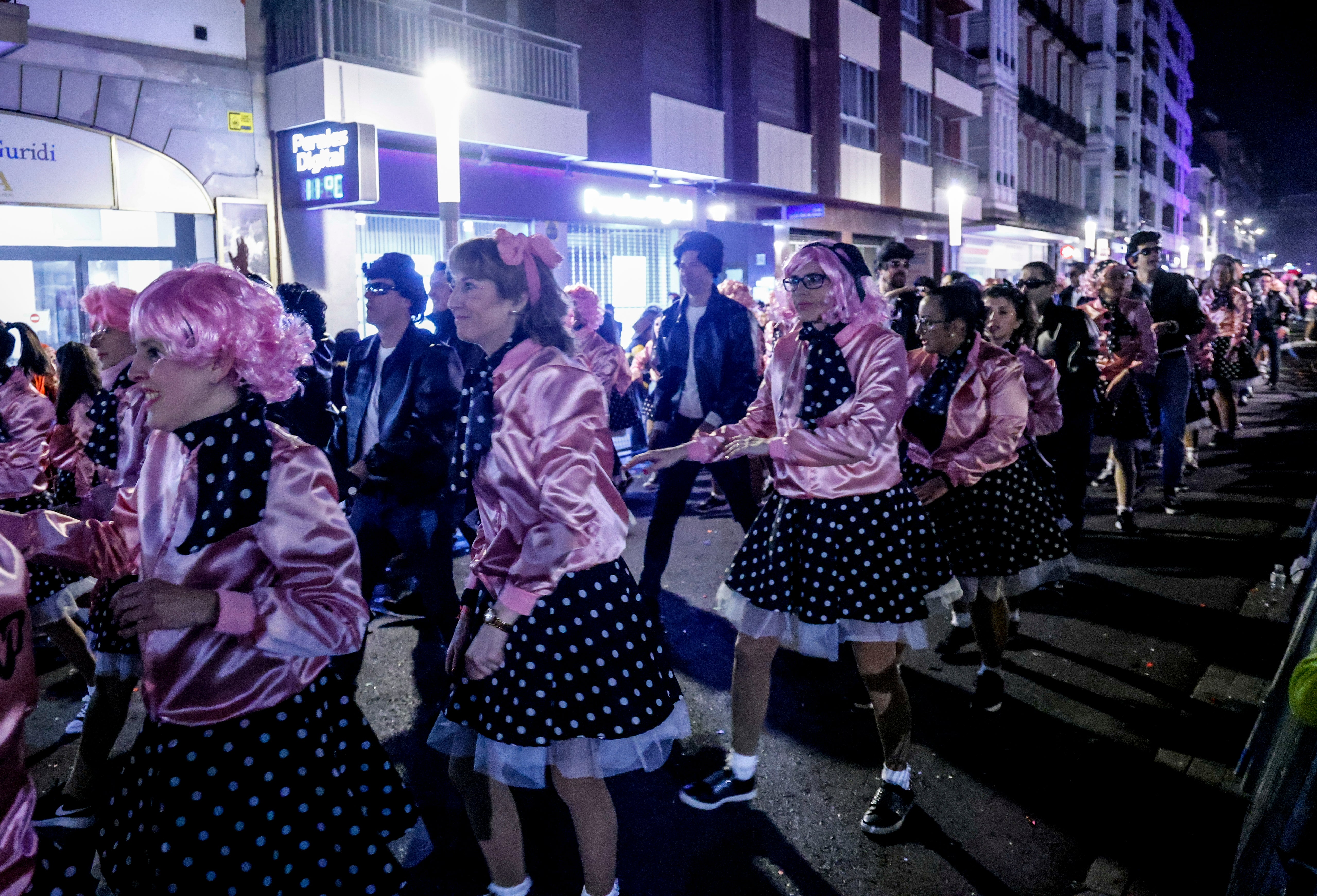Vitoria se tiñe de Carnaval