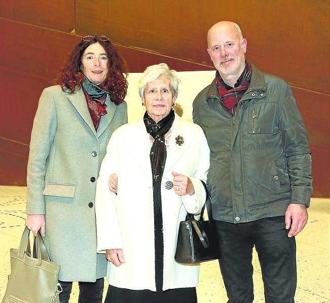 Sandrine Hernández, Josefa Merino y Pedro García. 