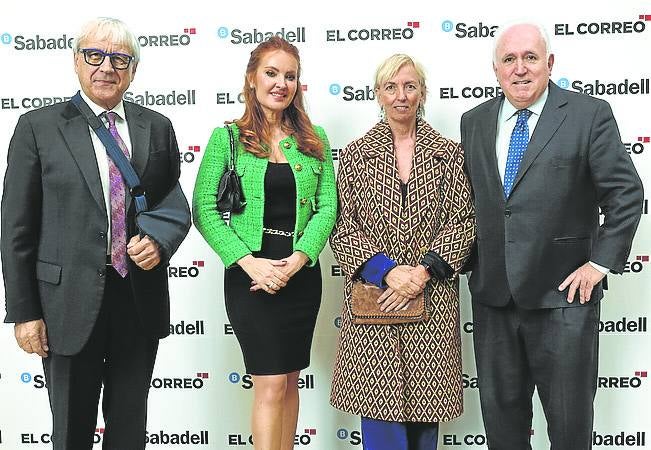 Vicente Reyes, Inés Núñez de la Parte, Carolina Pérez Toledo y José María Guibert. 