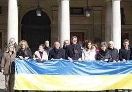 La Corporación municipal se ha sumado a la concentración convocada por Eudel.