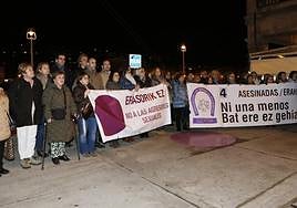 Concentración en Getxo por la agresión machista registrada el día de Año Nuevo.