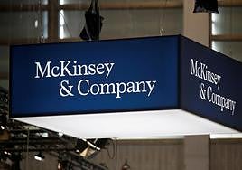 El gran invento de las consultoras