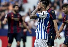 El Alavés paga caro su grave apagón