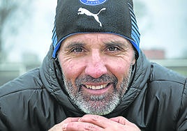 Juaristi posa para este periódico en las instalaciones de Ibaia tras un entrenamiento.