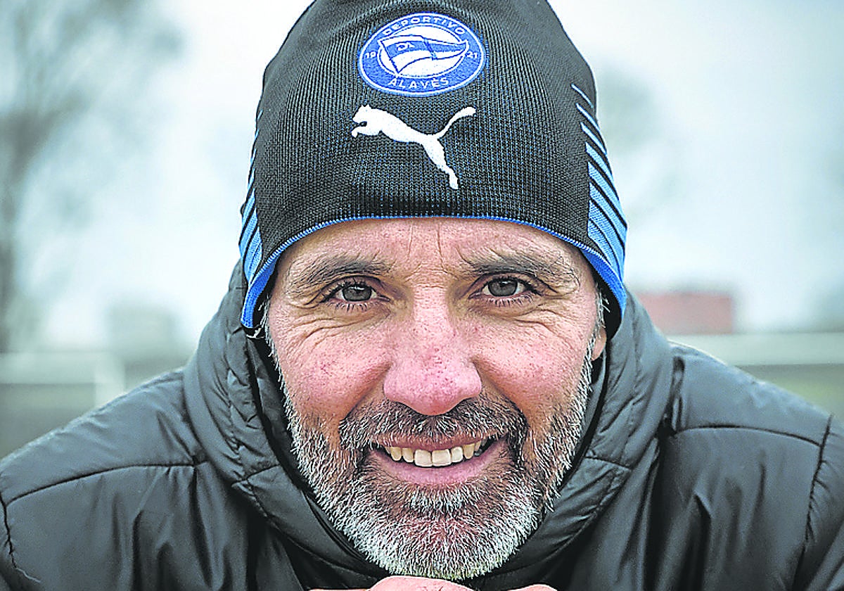 Juaristi posa para este periódico en las instalaciones de Ibaia tras un entrenamiento.