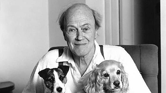 Si Roald Dahl levantara la cabeza...