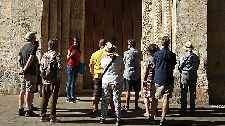 Estíbaliz se reactiva este fin de semana con las visitas al santuario y la apertura del bar