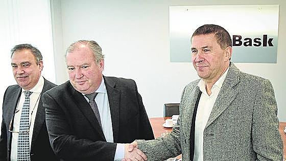 Bildu busca ahora confrontar con el PNV el modelo de empresa