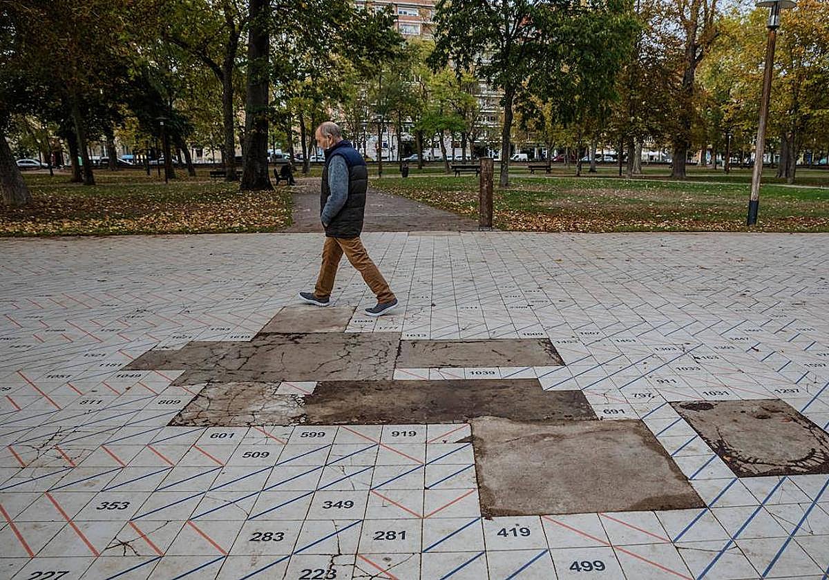 La pieza se encontraba muy deteriorada en el parque del Prado y se mudará hasta la plaza del museo.