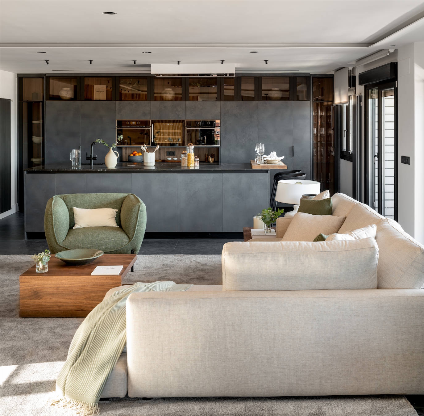 El dúplex de diseño de una pareja en Santurtzi con vistas inmejorables