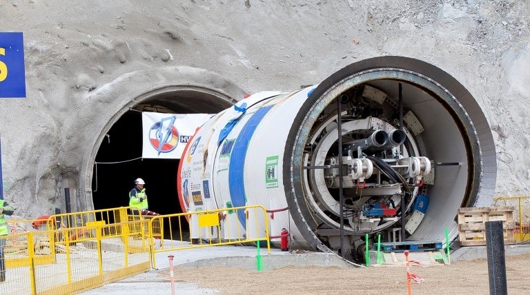 Tuneladora empleada en el otro cable de conexión con Francia a través de Pirineos