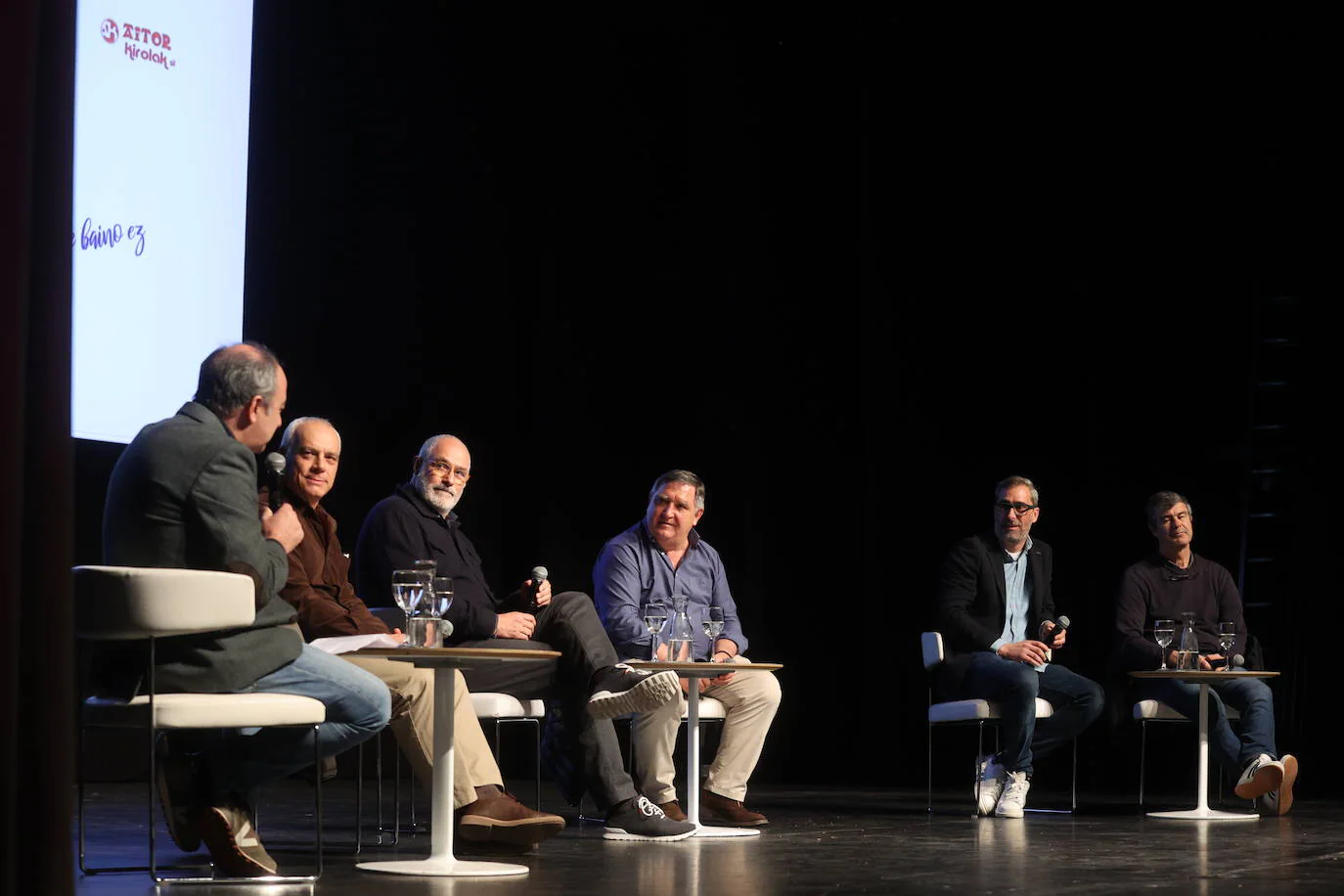 Un momento de la charla-coloquio celebrada este lunes en la Sala BBK.