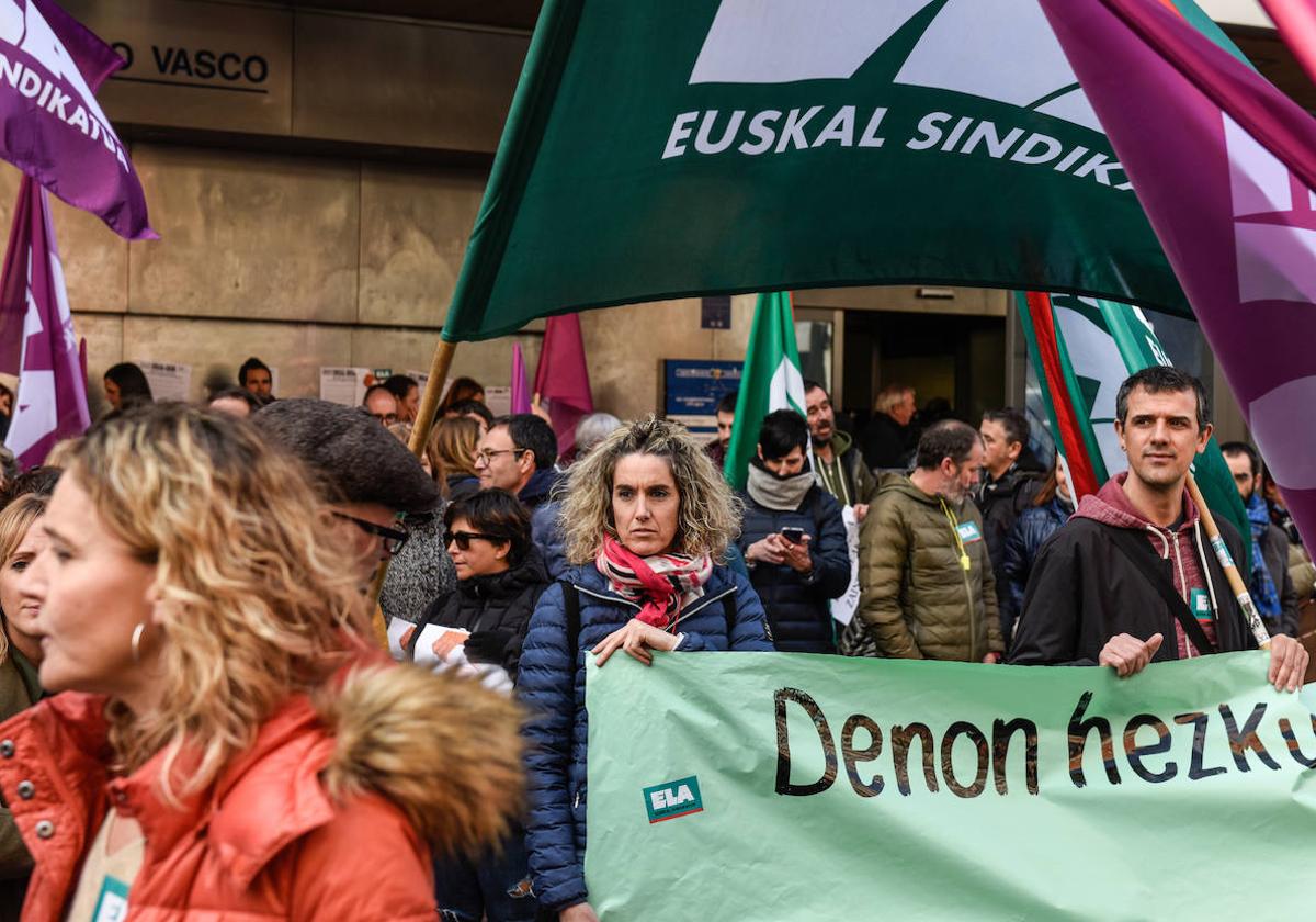 Manifestación de ELA el pasado 14 de febrero en Bilbao contra la futura Ley de Educación.