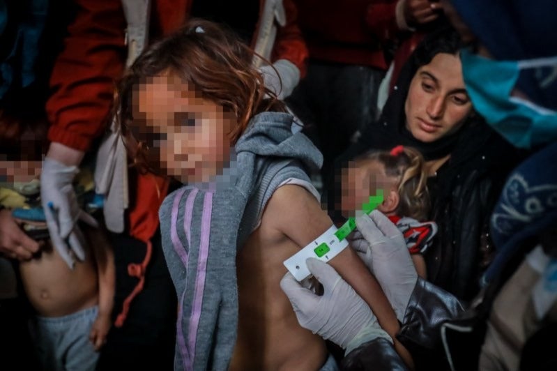 Zazpi milioi haurrek premiazko laguntza humanitarioa behar dute Sirian