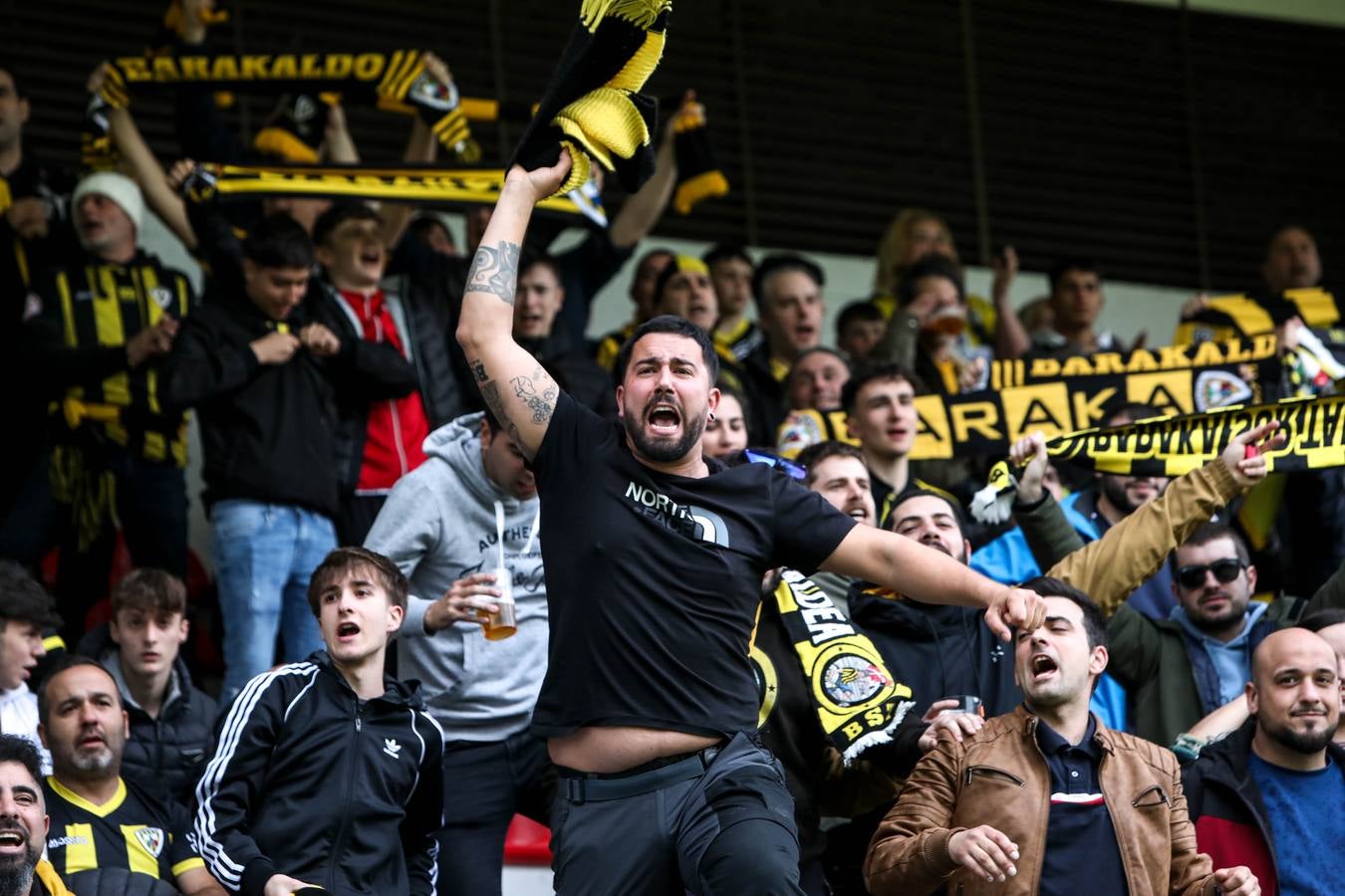 Barakaldo celebra el ascenso