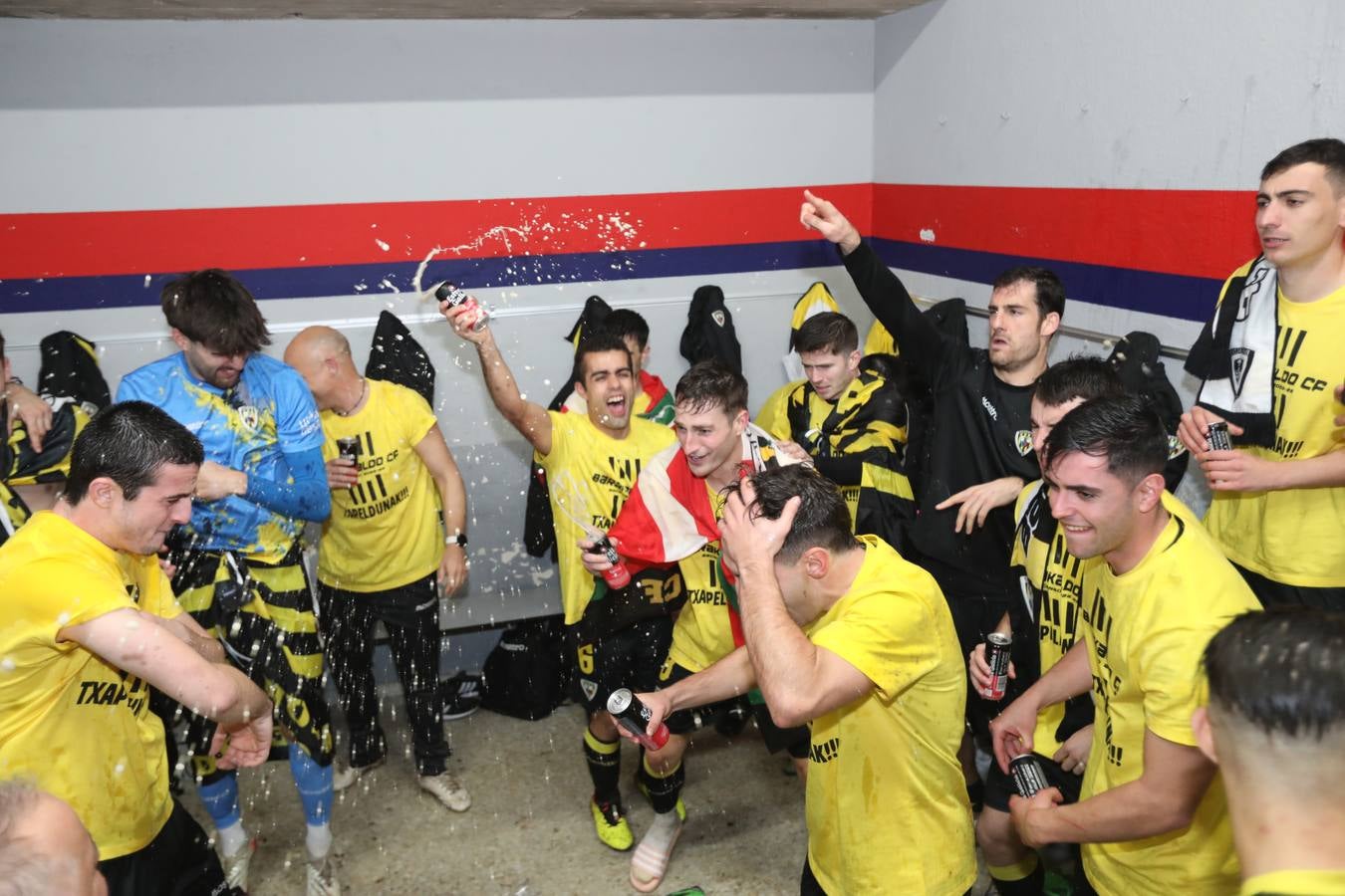 Barakaldo celebra el ascenso