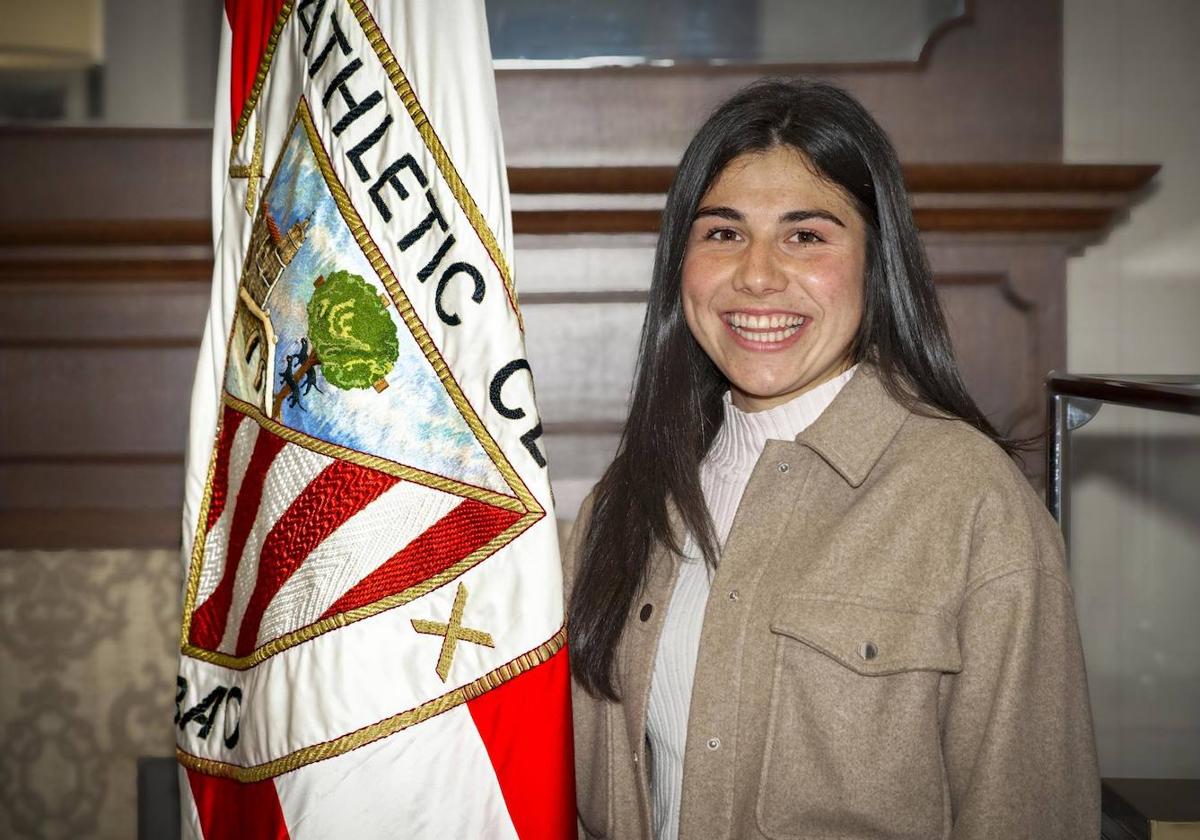 Mariana Cerro después de ampliar su vinculación con el Athletic