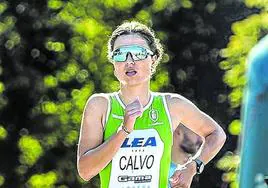 Nerea Calvo, en plena competición de duatlón.