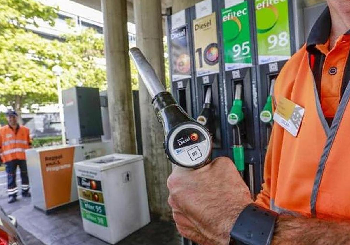 El importante aviso de Repsol a sus clientes sobre los descuentos en gasolina