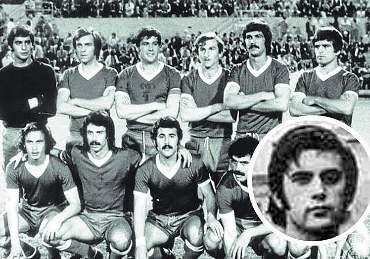 Uriona, autor del gol de penalti que resolvió el primer duelo entre ambos en Mendizorroza en 1975.