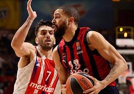 Thompson, presionado por Campazzo.