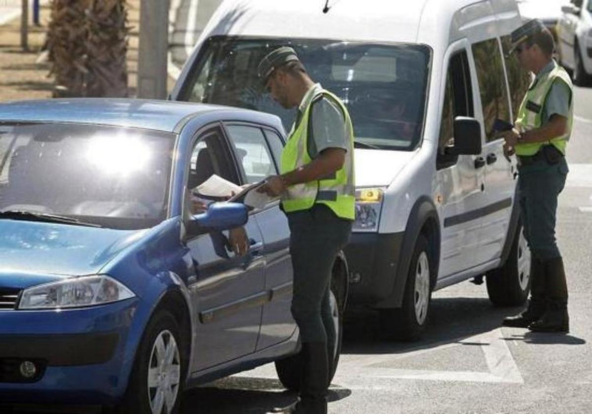 La DGT prohíbe conducir dos semanas a estos conductores