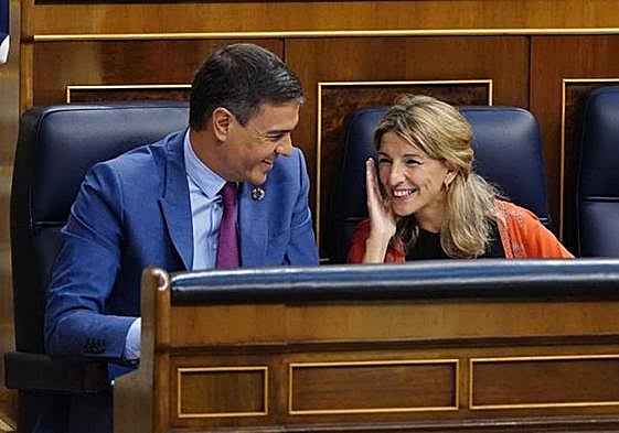 El presidente, Pedro Sánchez y la vicepresidenta segunda, Yolanda Díaz.