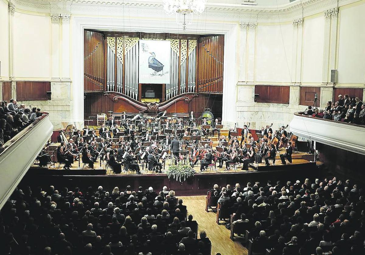 El auditorio de la capital polaca llenó sus más de 1.000 butacas para disfrutar de un concierto que el público disfrutó entregado.