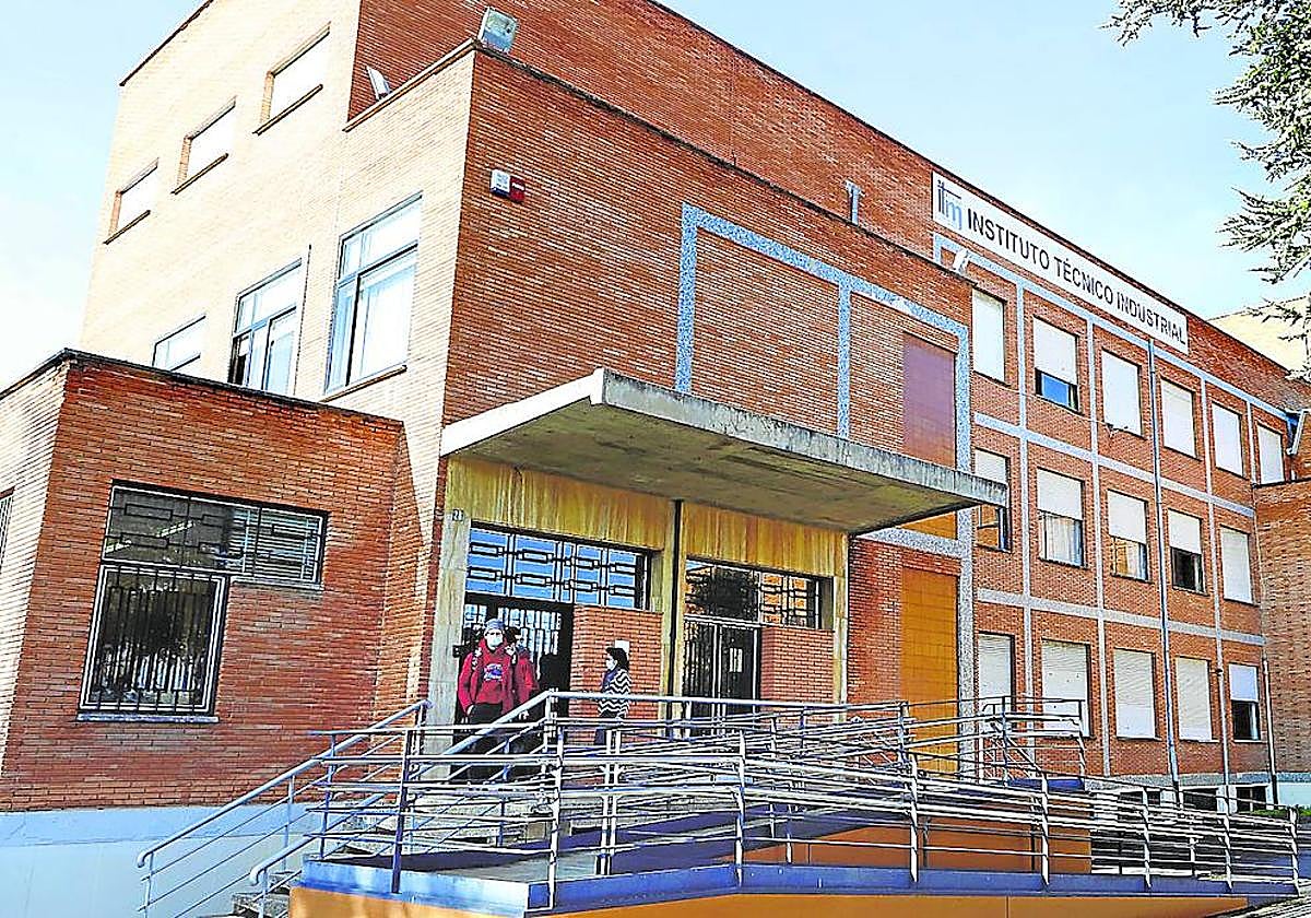 El ITM ya cuenta formalmente con el visto bueno de la Curia de Roma para ceder parte de sus instalaciones a la universidad.
