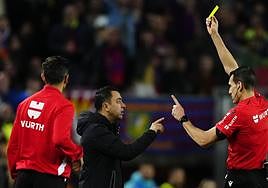 Otra noche oscura del Barça en un Camp Nou que pide la vuelta de Messi