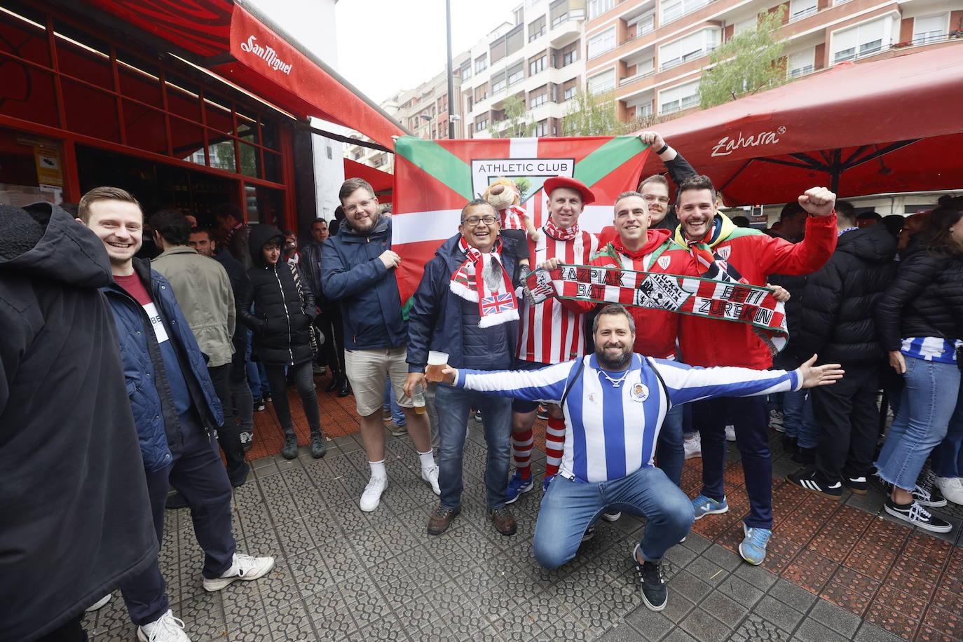 La lluvia desluce el ambiente previo al derbi